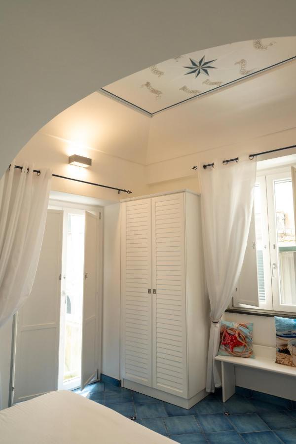 Scirocco - Amazing Flat With Terrace In The Center Apartment อามาลฟี ภายนอก รูปภาพ